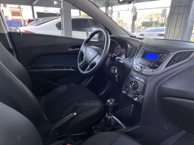 HB20 1.6 COMFORT PLUS 16V FLEX 4P MANUAL - 2013 - BOM PRINCíPIO