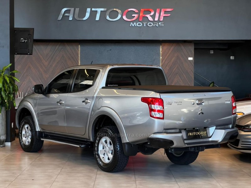 L200 TRITON 2.4 16V TURBO DIESEL SPORT HPE CD 4P 4X4 AUTOMÁTICO - 2017 - CAMPO BOM