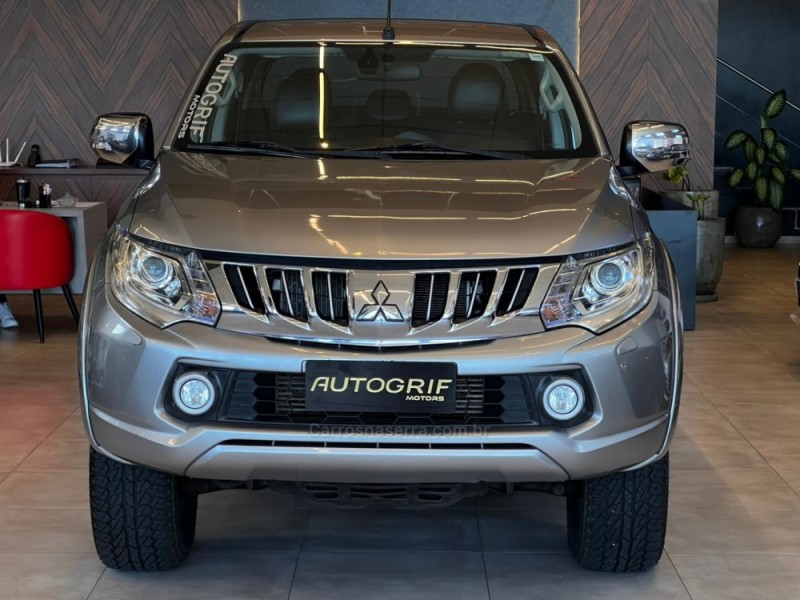 L200 TRITON 2.4 16V TURBO DIESEL SPORT HPE CD 4P 4X4 AUTOMÁTICO - 2017 - CAMPO BOM
