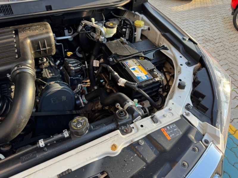 S10 2.4 LT 4X2 CD 8V FLEX 4P MANUAL - 2013 - ESTâNCIA VELHA