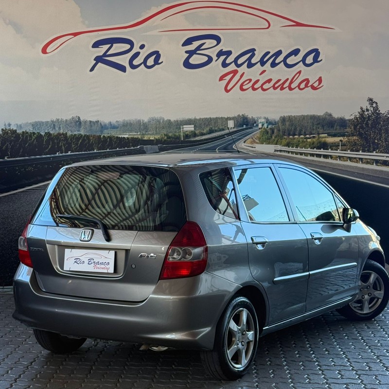 FIT 1.4 LX 8V GASOLINA 4P MANUAL - 2007 - CAXIAS DO SUL
