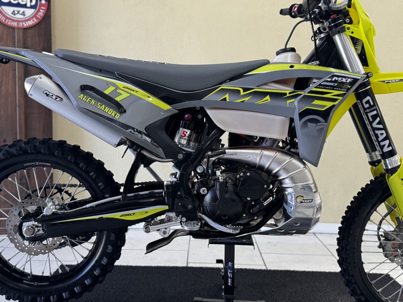 250 TSX  - 2024 - CAXIAS DO SUL