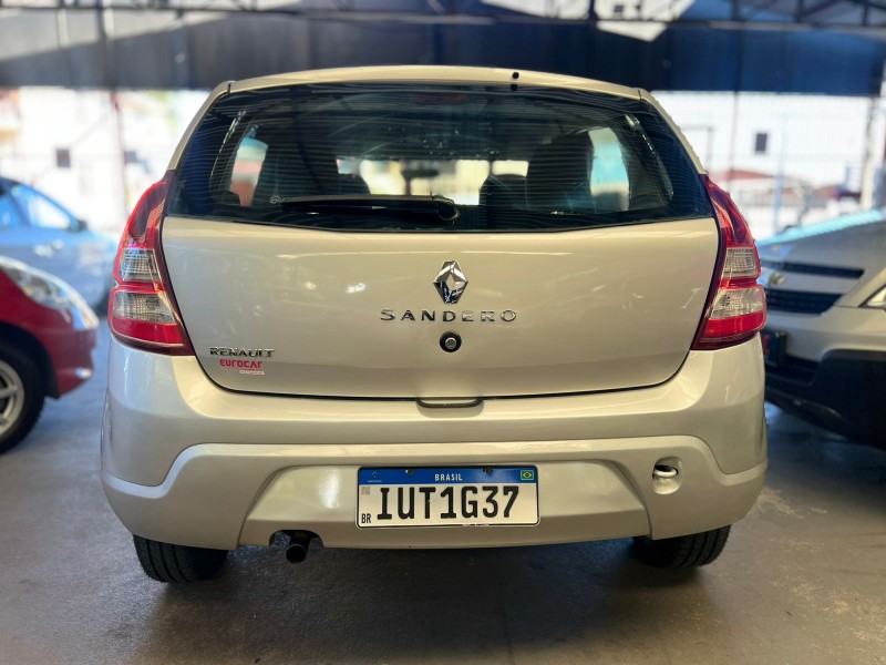 SANDERO 1.0 AUTHENTIQUE 16V FLEX 4P MANUAL - 2013 - CAXIAS DO SUL