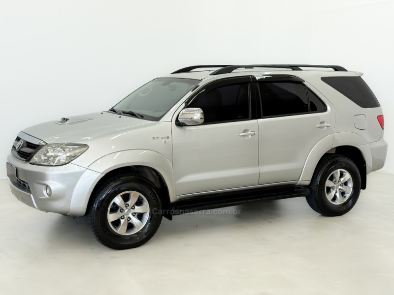 HILUX SW4 3.0 SRV 4X4 16V TURBO INTERCOOLER DIESEL 4P MANUAL