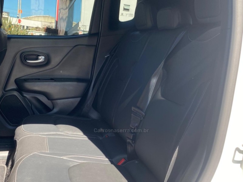 RENEGADE 1.3 S T270 16V TURBO FLEX 4X4 4P AUTOMÁTICO - 2023 - BENTO GONçALVES