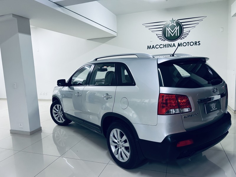SORENTO 2.4 EX2 AWD 4X4 16V GASOLINA 4P 7 LUGARES AUTOMÁTICO - 2011 - CAXIAS DO SUL
