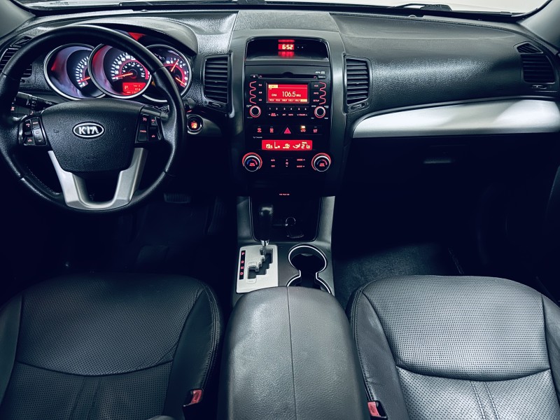 SORENTO 2.4 EX2 AWD 4X4 16V GASOLINA 4P 7 LUGARES AUTOMÁTICO - 2011 - CAXIAS DO SUL