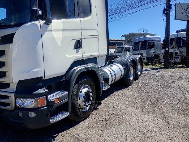 R-440 A 6X2 - 2014 - FARROUPILHA