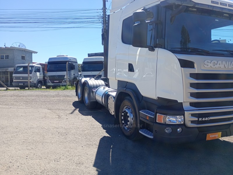 R-440 A 6X2 - 2014 - FARROUPILHA