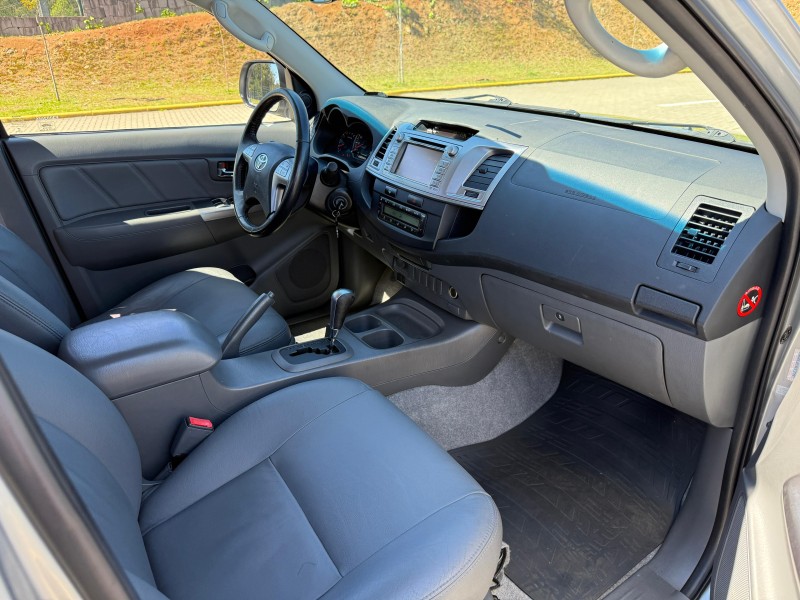 HILUX 2.7 SRV 4X2 CD 16V FLEX 4P AUTOMÁTICO - 2015 - CAXIAS DO SUL