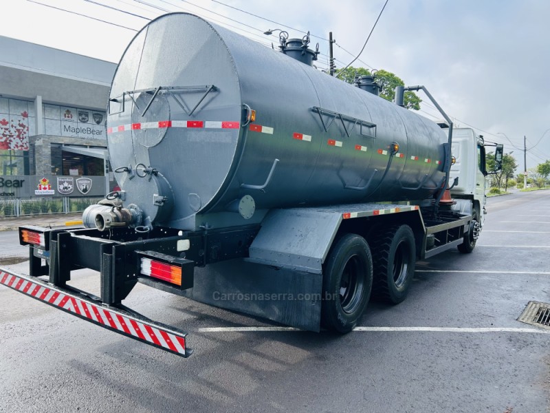 ATEGO 2425 3 EIXOS - 2011 - BENTO GONçALVES