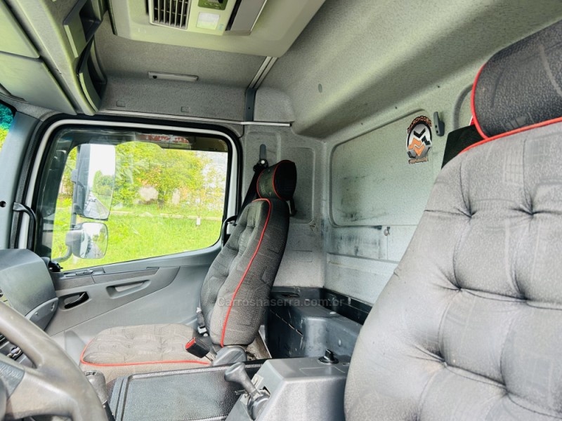 ATEGO 2425 3 EIXOS - 2011 - BENTO GONçALVES