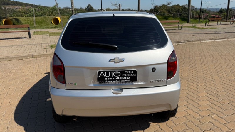 CELTA 1.0 MPFI LT 8V FLEX 4P MANUAL - 2013 - DOIS IRMãOS