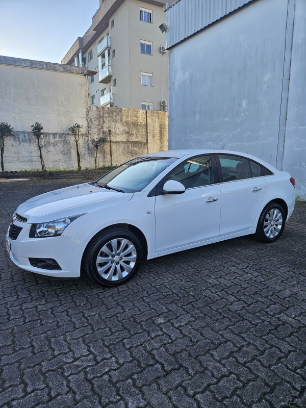CRUZE 1.8 LTZ 16V FLEX 4P AUTOMÁTICO - 2014 - FARROUPILHA