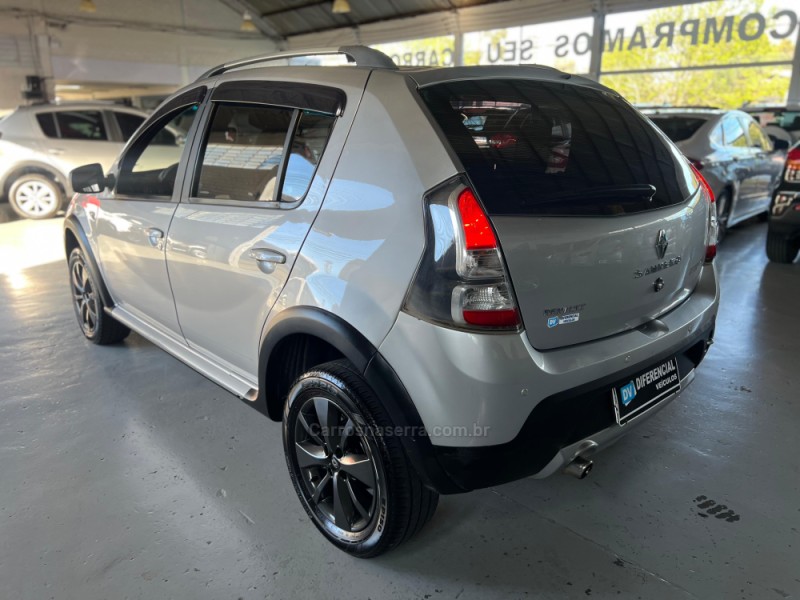 SANDERO 1.6 STEPWAY 8V FLEX 4P MANUAL - 2014 - CAXIAS DO SUL