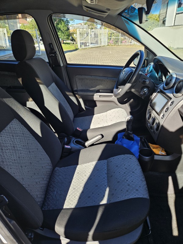 FIESTA 1.0 SE 8V FLEX 4P MANUAL - 2014 - FARROUPILHA