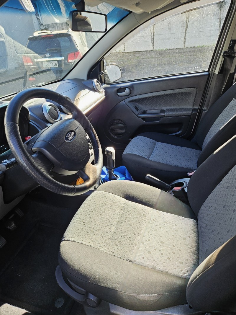 FIESTA 1.0 SE 8V FLEX 4P MANUAL - 2014 - FARROUPILHA