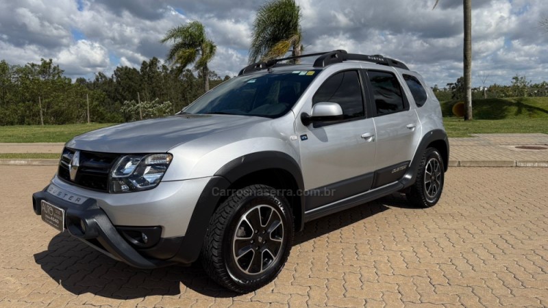 DUSTER 2.0 DAKAR 4X4 16V FLEX 4P MANUAL - 2020 - DOIS IRMãOS