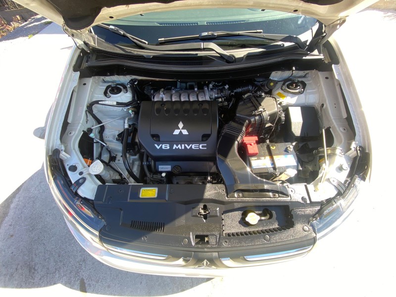 OUTLANDER 3.0 GT 4X4 V6 24V GASOLINA 4P AUTOMÁTICO - 2015 - CAXIAS DO SUL
