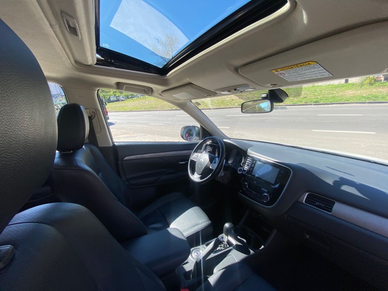 OUTLANDER 3.0 GT 4X4 V6 24V GASOLINA 4P AUTOMÁTICO - 2015 - CAXIAS DO SUL