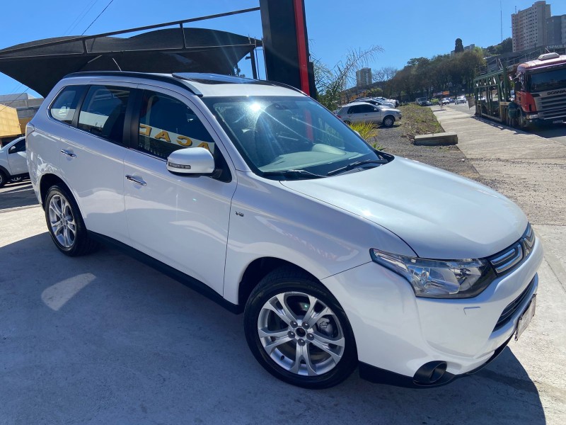 outlander 3.0 gt 4x4 v6 24v gasolina 4p automatico 2015 caxias do sul