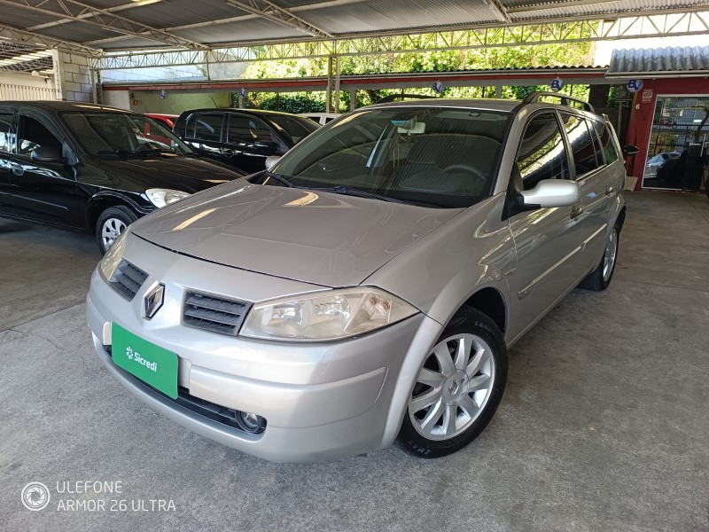 MÉGANE 1.6 DYNAMIQUE GRAND TOUR 16V FLEX 4P MANUAL