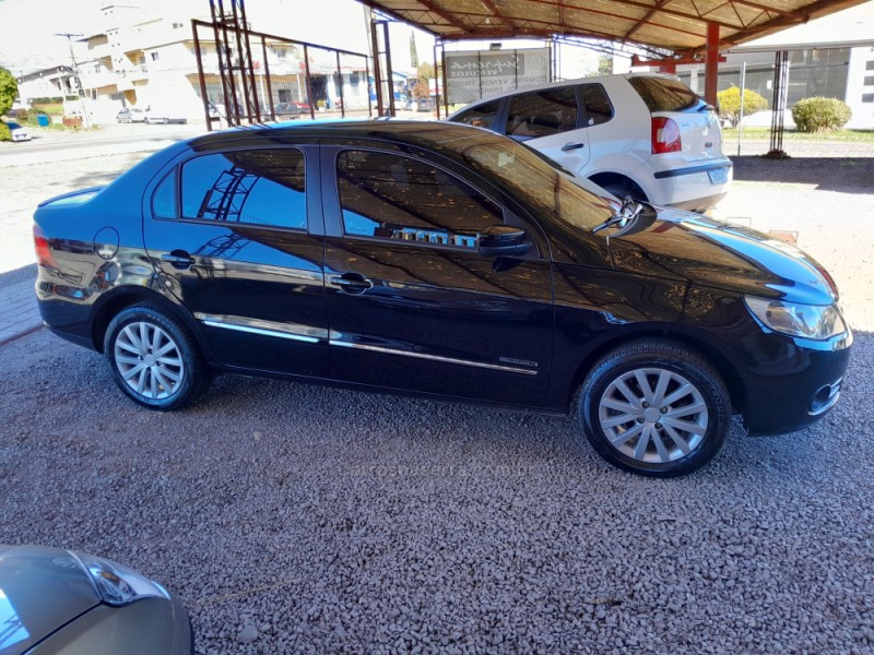 VOYAGE 1.6 MI COMFORTLINE 8V FLEX 4P MANUAL - 2010 - VERANóPOLIS