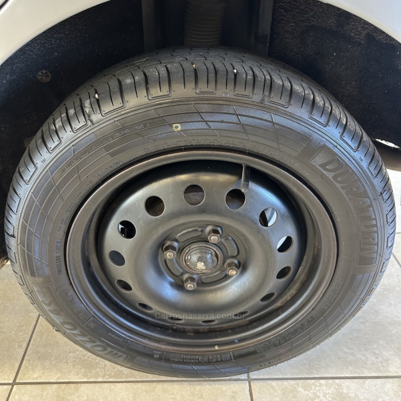 FOCUS 1.6 GLX 8V FLEX 4P MANUAL - 2008 - FARROUPILHA