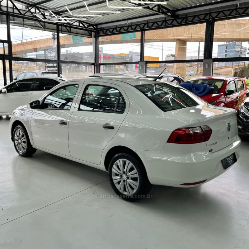 VOYAGE 1.0 MI 8V FLEX 4P MANUAL - 2023 - CANOAS