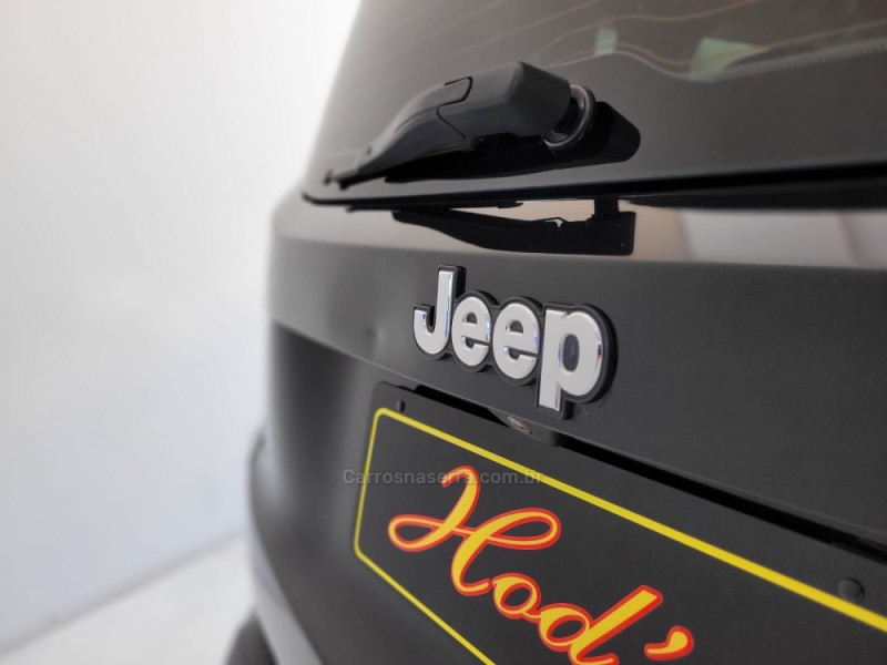 RENEGADE 1.8 16V FLEX LONGITUDE 4P AUTOMÁTICO - 2016 - CANELA