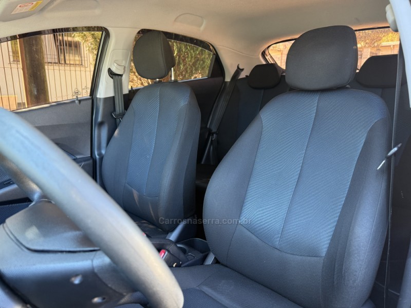 HB20 1.6 COMFORT PLUS 16V FLEX 4P MANUAL - 2015 - CAXIAS DO SUL
