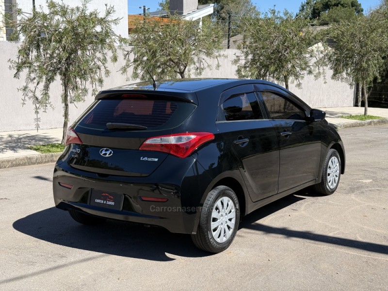HB20 1.6 COMFORT PLUS 16V FLEX 4P MANUAL - 2015 - CAXIAS DO SUL