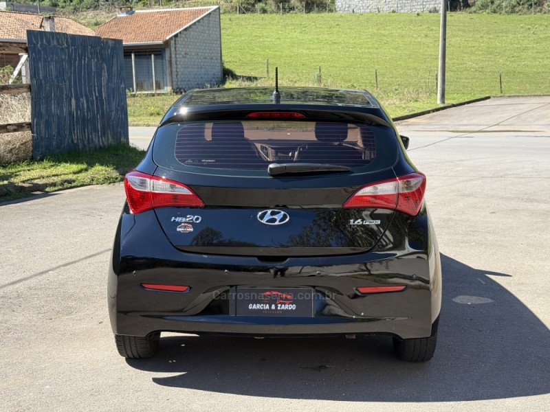 HB20 1.6 COMFORT PLUS 16V FLEX 4P MANUAL - 2015 - CAXIAS DO SUL