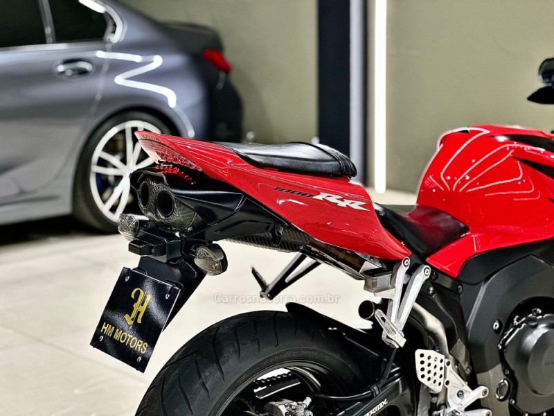 CBR 1000RR FIREBLADE - 2006 - CAXIAS DO SUL