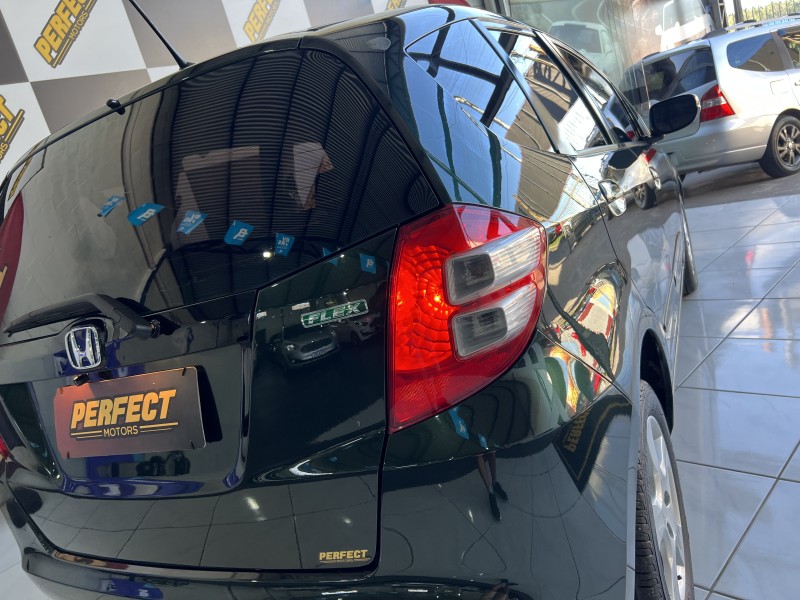 FIT 1.4 LXL 8V GASOLINA 4P AUTOMÁTICO - 2009 - PORTãO