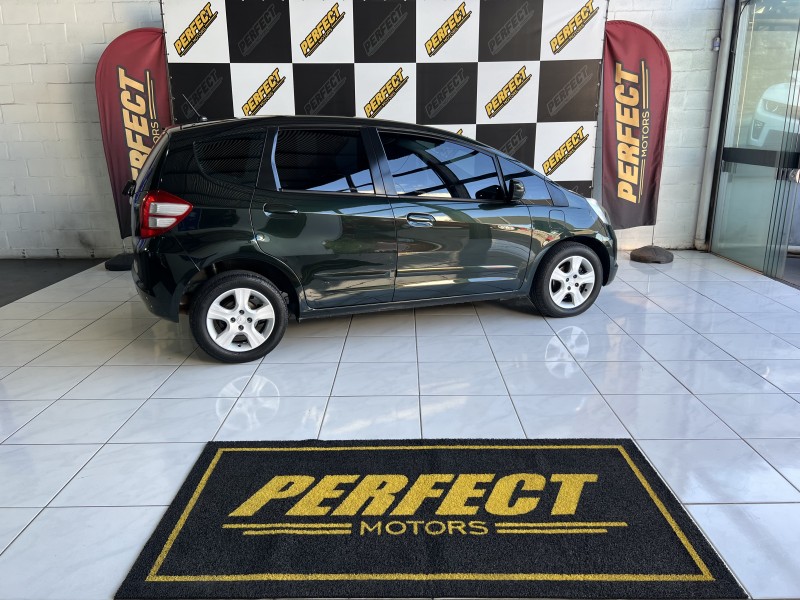 FIT 1.4 LXL 8V GASOLINA 4P AUTOMÁTICO - 2009 - PORTãO