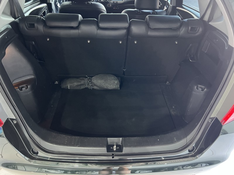 FIT 1.4 LXL 8V GASOLINA 4P AUTOMÁTICO - 2009 - PORTãO