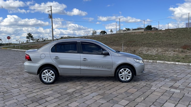 VOYAGE 1.6 MI 8V FLEX 4P MANUAL - 2013 - VILA FLORES