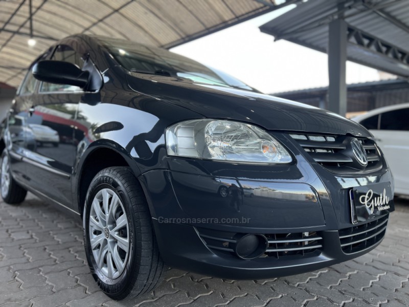 FOX 1.0 MI 8V FLEX 4P MANUAL - 2009 - BOM PRINCíPIO