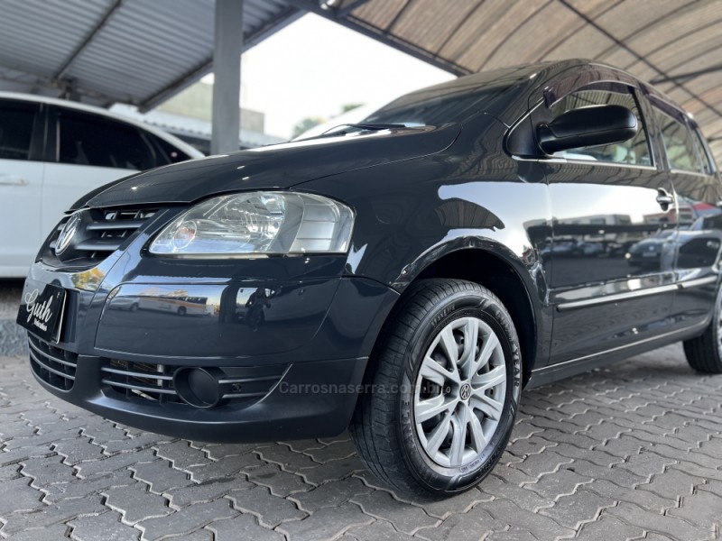 FOX 1.0 MI 8V FLEX 4P MANUAL - 2009 - BOM PRINCíPIO