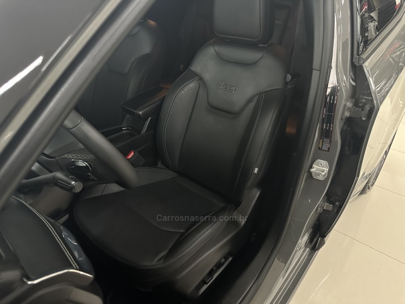 COMPASS 1.3 SERIE S T270 16V TURBO FLEX 4P AUTOMÁTICO - 2022 - CHARQUEADAS