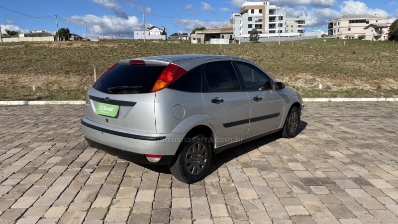 FOCUS 1.6 8V FLEX 4P MANUAL - 2009 - VILA FLORES