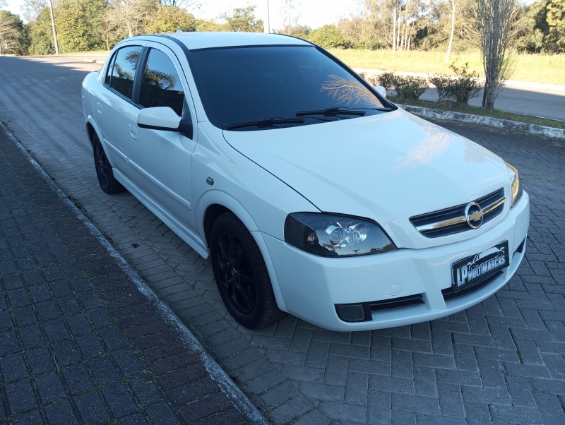 ASTRA 2.0 MPFI ADVANTAGE PLUS 8V FLEX 4P MANUAL - 2011 - CAXIAS DO SUL