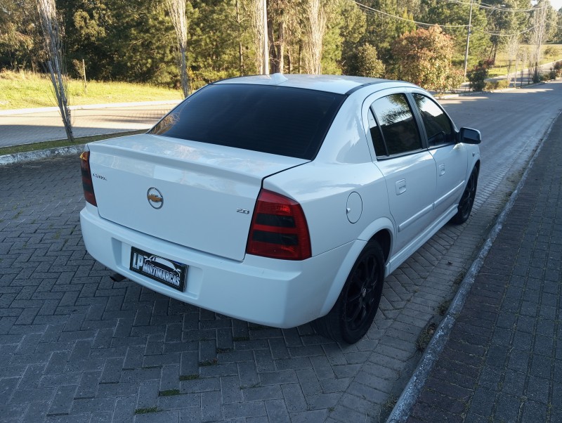 ASTRA 2.0 MPFI ADVANTAGE PLUS 8V FLEX 4P MANUAL - 2011 - CAXIAS DO SUL