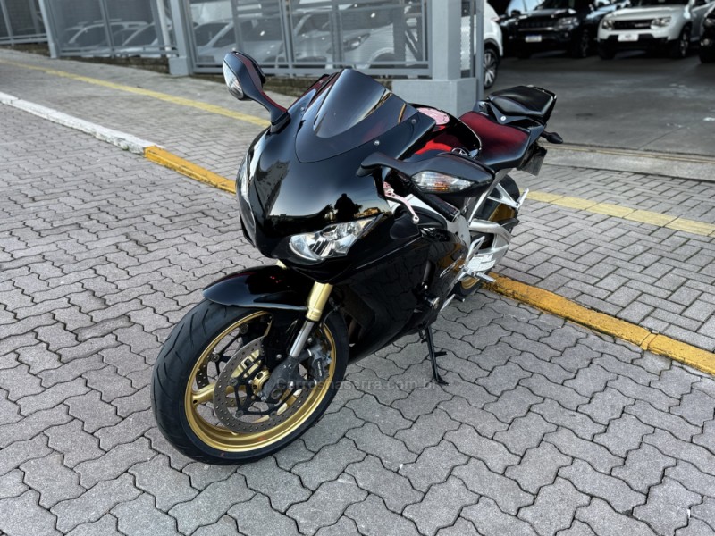 CBR 1000RR ABS - 2010 - FELIZ