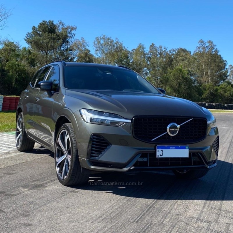 XC60 2.0 T8 R DESIGN HYBRID GASOLINA 4P AUTOMÁTICO - 2022 - NOVA BASSANO