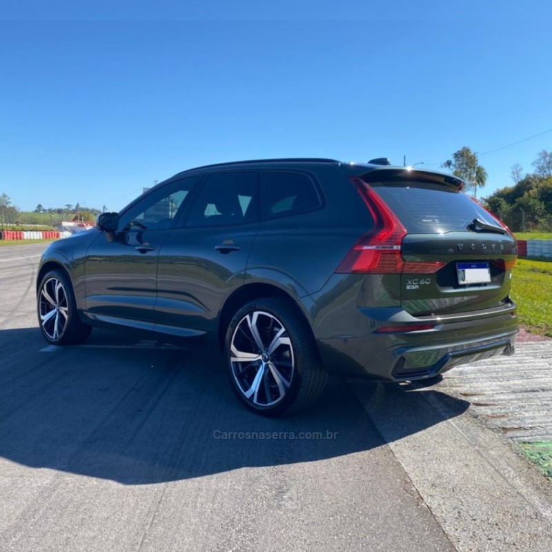 XC60 2.0 T8 R DESIGN HYBRID GASOLINA 4P AUTOMÁTICO - 2022 - NOVA BASSANO