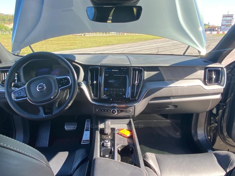 XC60 2.0 T8 R DESIGN HYBRID GASOLINA 4P AUTOMÁTICO - 2022 - NOVA BASSANO