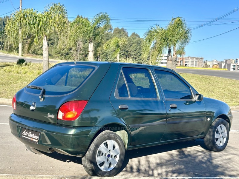 FIESTA 1.0 MPI GL CLASS 8V GASOLINA 4P MANUAL - 2001 - CAXIAS DO SUL