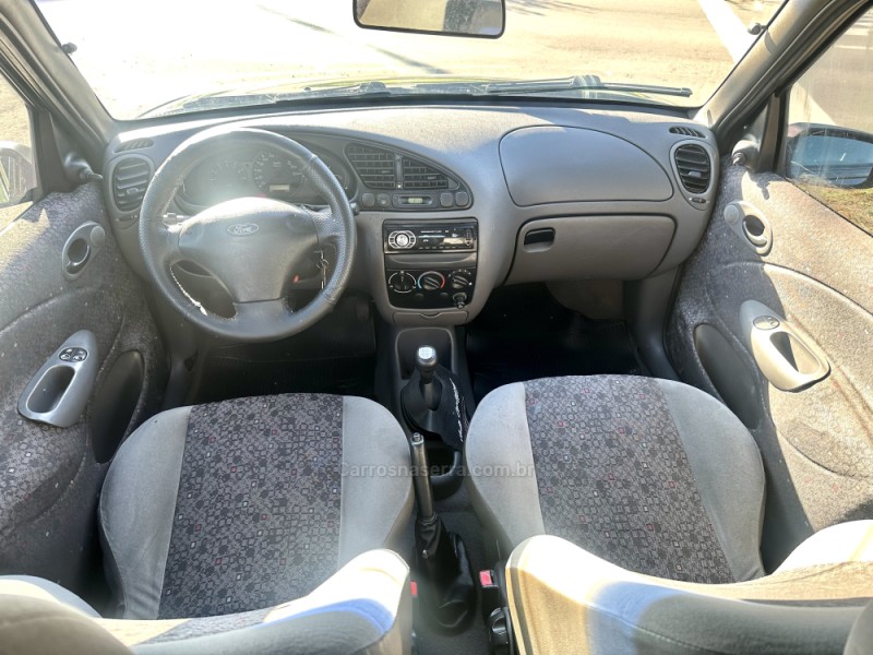 FIESTA 1.0 MPI GL CLASS 8V GASOLINA 4P MANUAL - 2001 - CAXIAS DO SUL